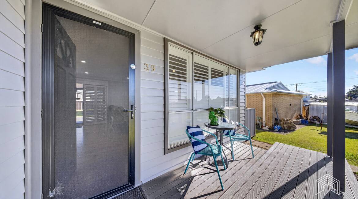 39 Curlew Crescent, Woodberry, NSW 2322 AUSTRALIA