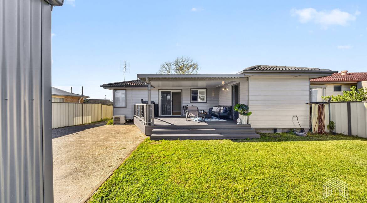 39 Curlew Crescent, Woodberry, NSW 2322 AUSTRALIA