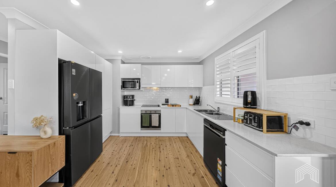 39 Curlew Crescent, Woodberry, NSW 2322 AUSTRALIA