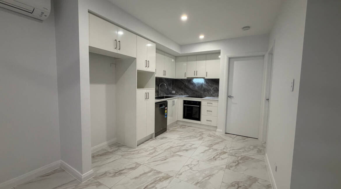1/157B Aries Way, Elermore Vale, NSW 2287 Australia
