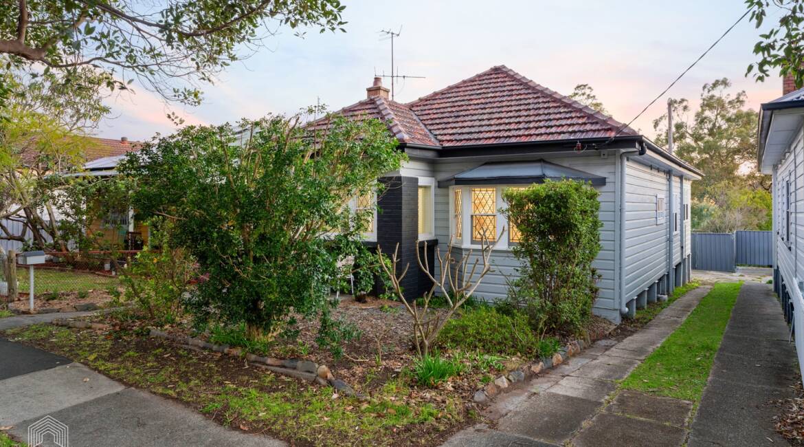 36 Buruda Street, Mayfield West, NSW 2304 AUSTRALIA