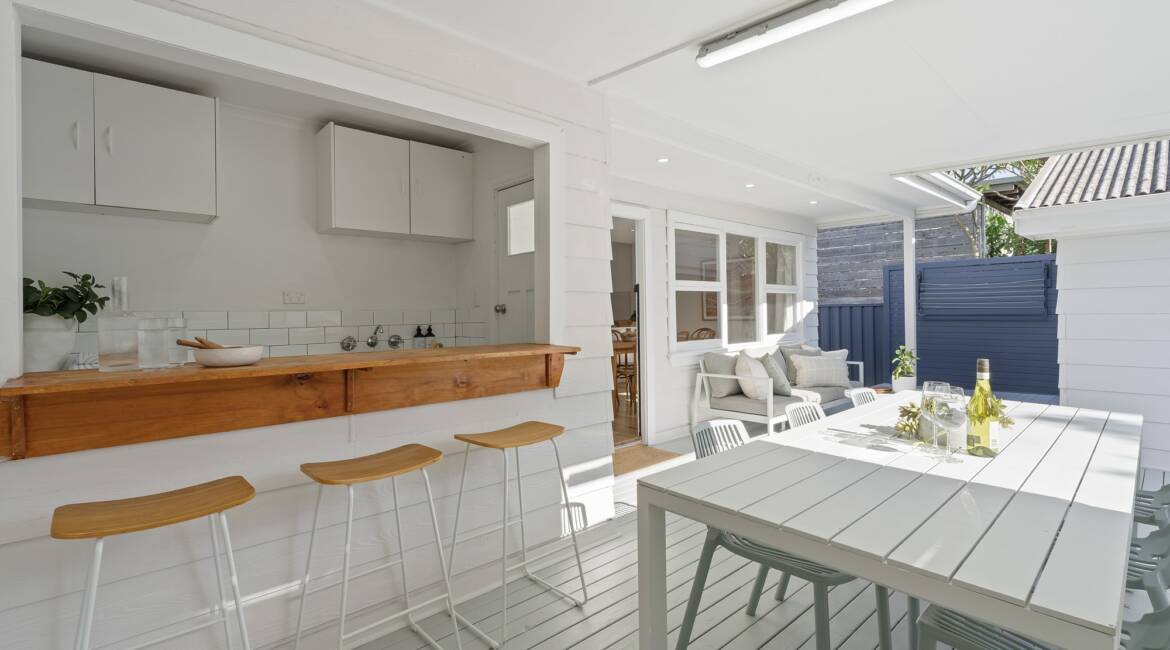 2 Vickers Street, Mayfield West, NSW 2304 AUSTRALIA