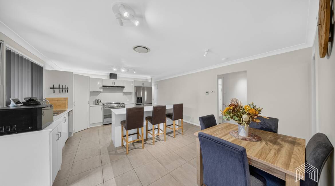 66 Budgeree Drive, Aberglasslyn, NSW 2320 AUSTRALIA