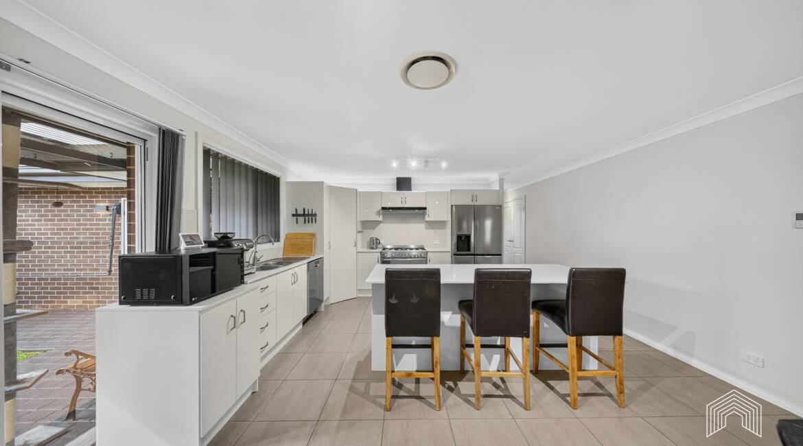 66 Budgeree Drive, Aberglasslyn, NSW 2320 AUSTRALIA