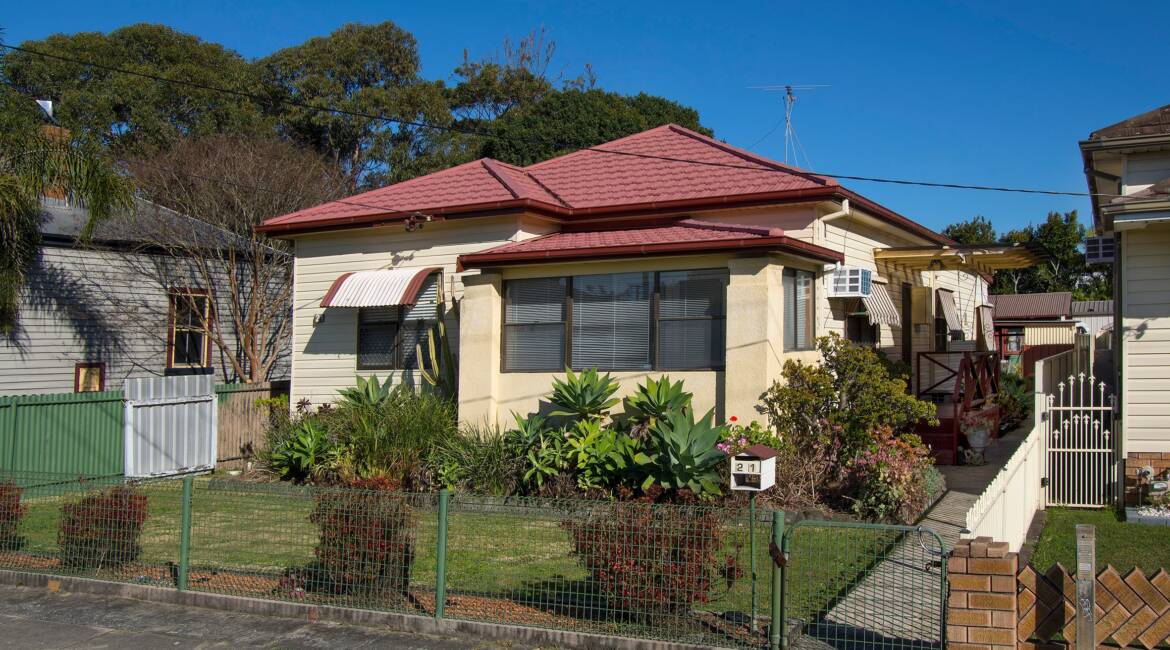 21 Roe Street, Mayfield, NSW 2304 AUSTRALIA
