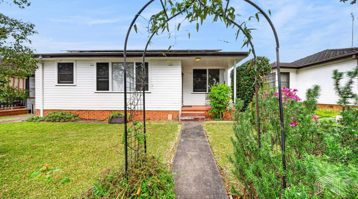 7 Long Crescent, Shortland, NSW 2307 AUSTRALIA