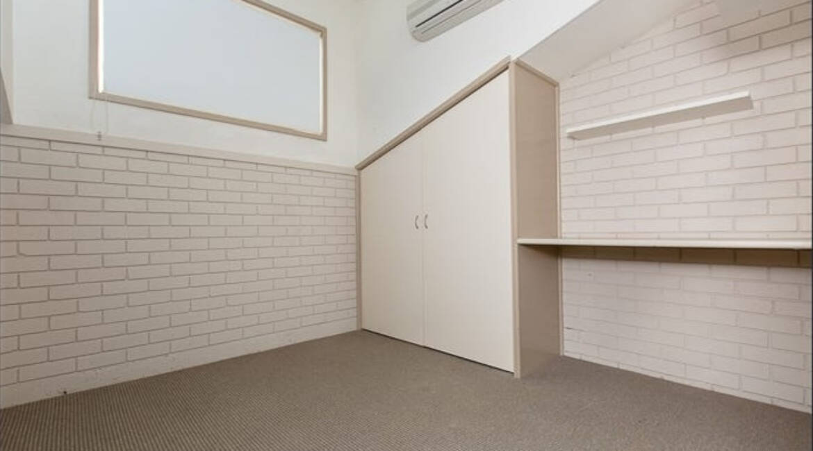 2/125 Brooks St, Bar Beach, NSW 2300 Australia