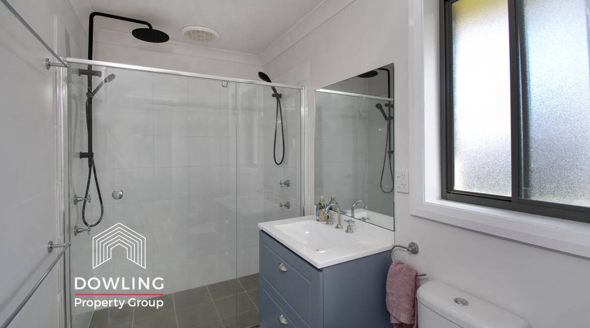 6 Kimberley Place, Macquarie Hills, NSW 2285 AUSTRALIA