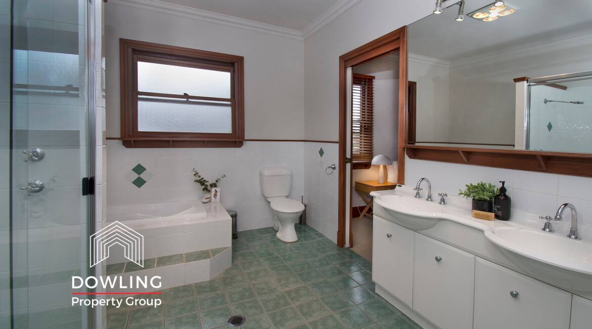 24 Russell Road, New Lambton, NSW 2305 AUSTRALIA