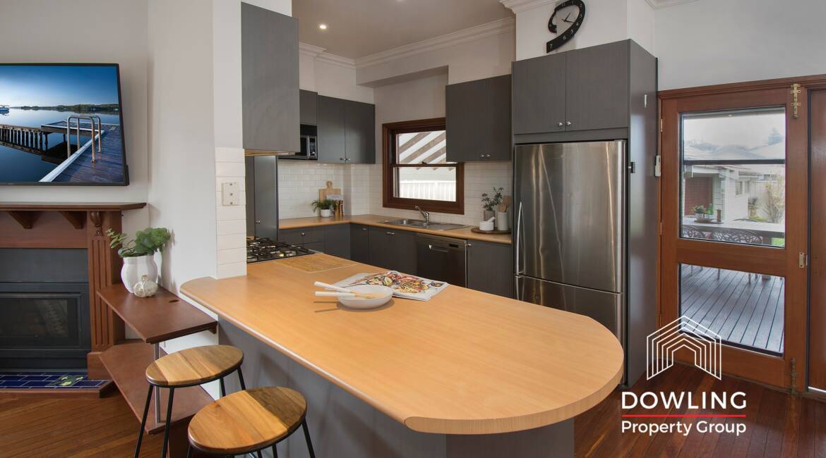 24 Russell Road, New Lambton, NSW 2305 AUSTRALIA
